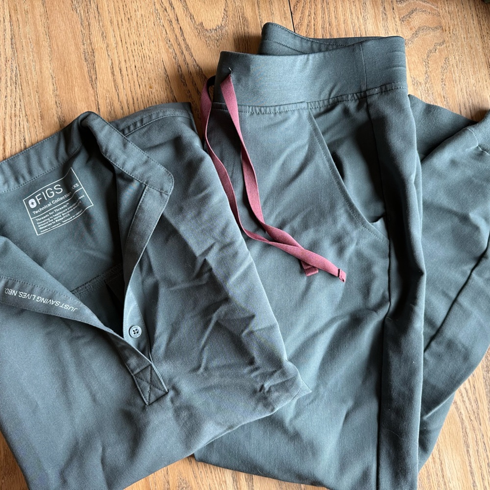 Figs Scrubs